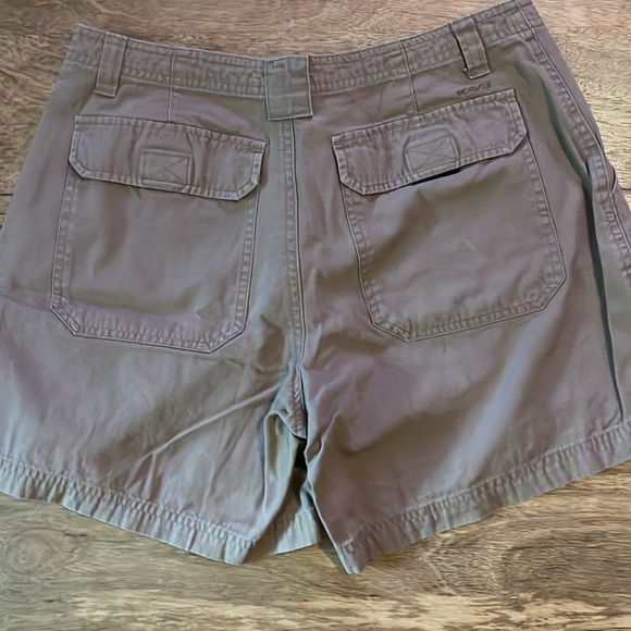 Kavu Ladies 5” shorts size 8 - Picture 2 of 5